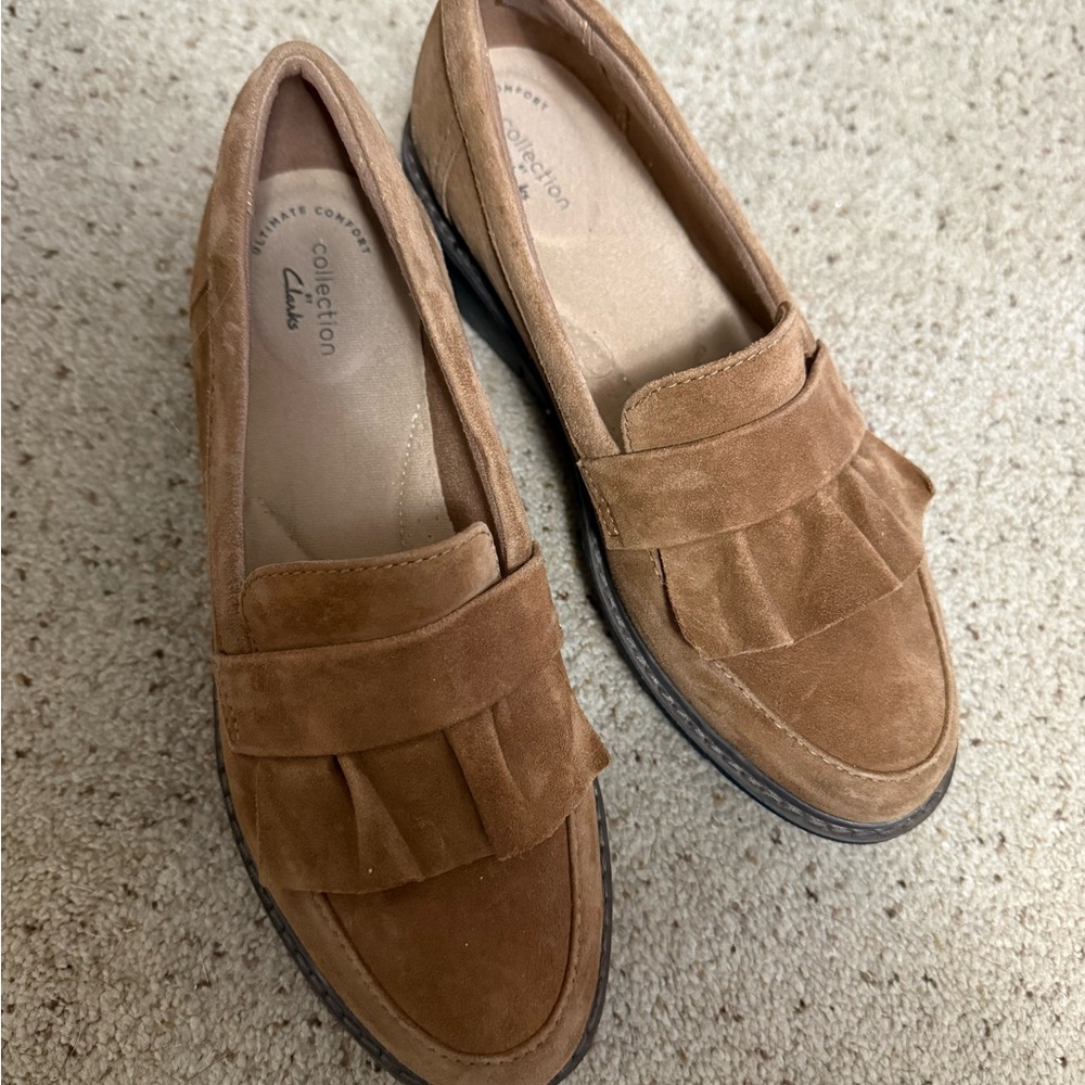 Clarks Women's Brown Suede Loafers